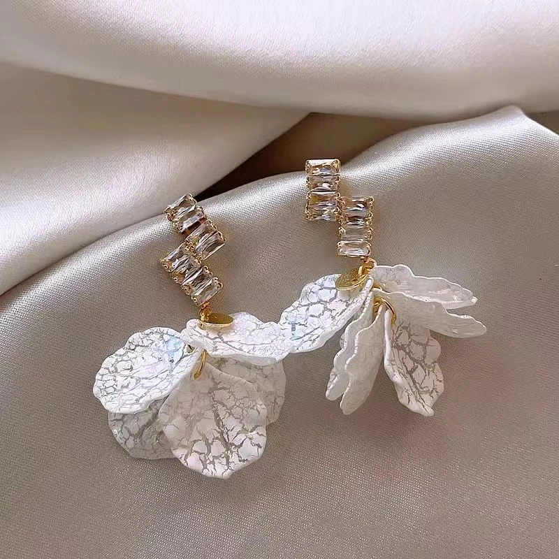 铜合金树脂耳饰 锆石贝壳流苏设计感百搭气质耳环