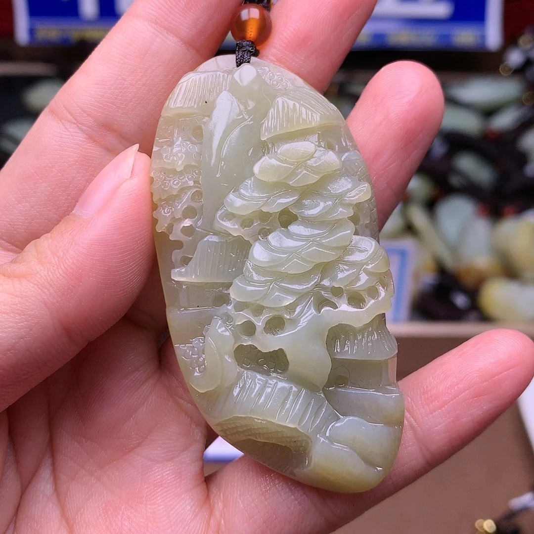 和田玉颈饰未镶嵌