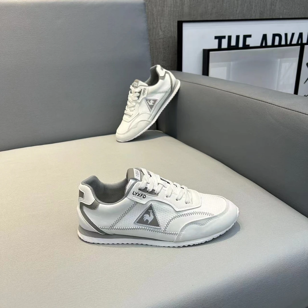 早秋新款拼色皮拼网透气时尚百搭软底软面潮流男鞋