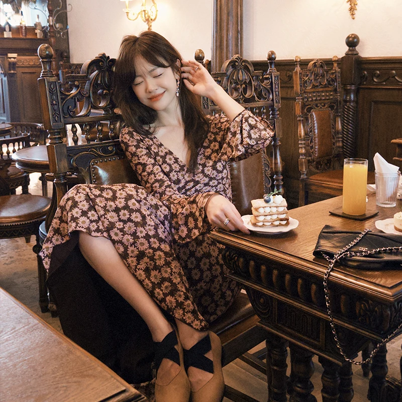 【奥尔塔花园】RARE ME法式复古粉色碎花连衣裙v领优雅时髦长裙女