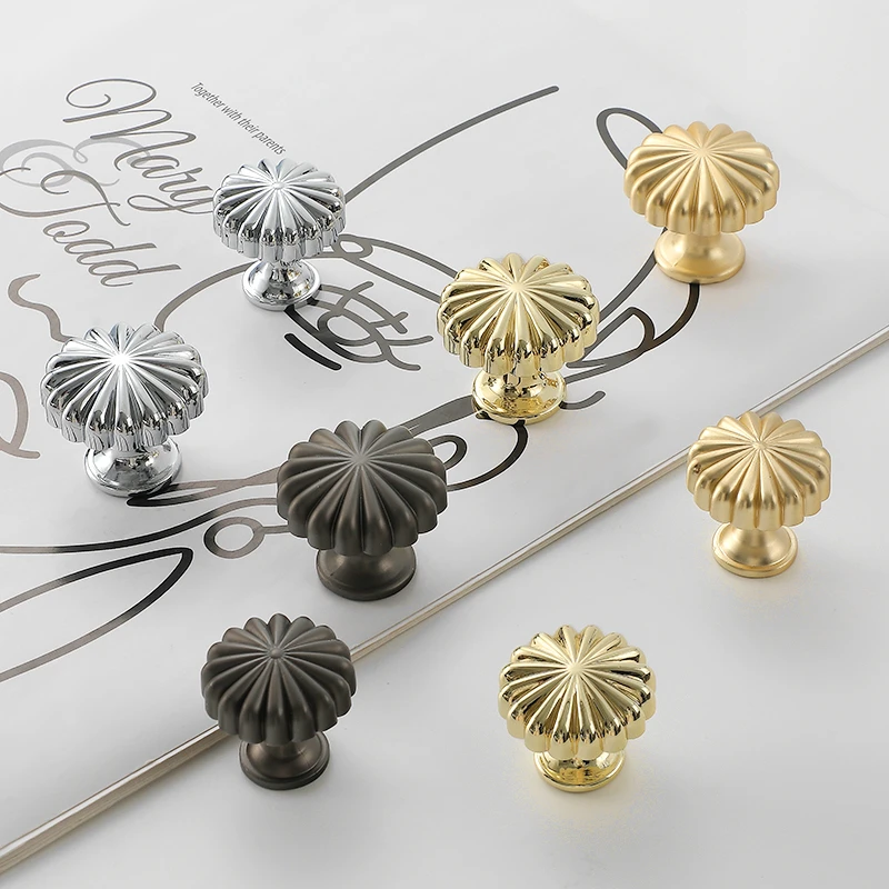 轻奢法式橱柜门南瓜把手美式衣柜门抽屉鞋柜圆型单孔创意实心拉手