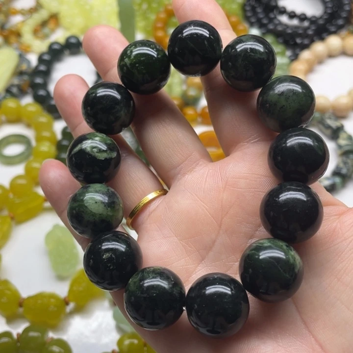 蛇纹石玉手串未镶嵌