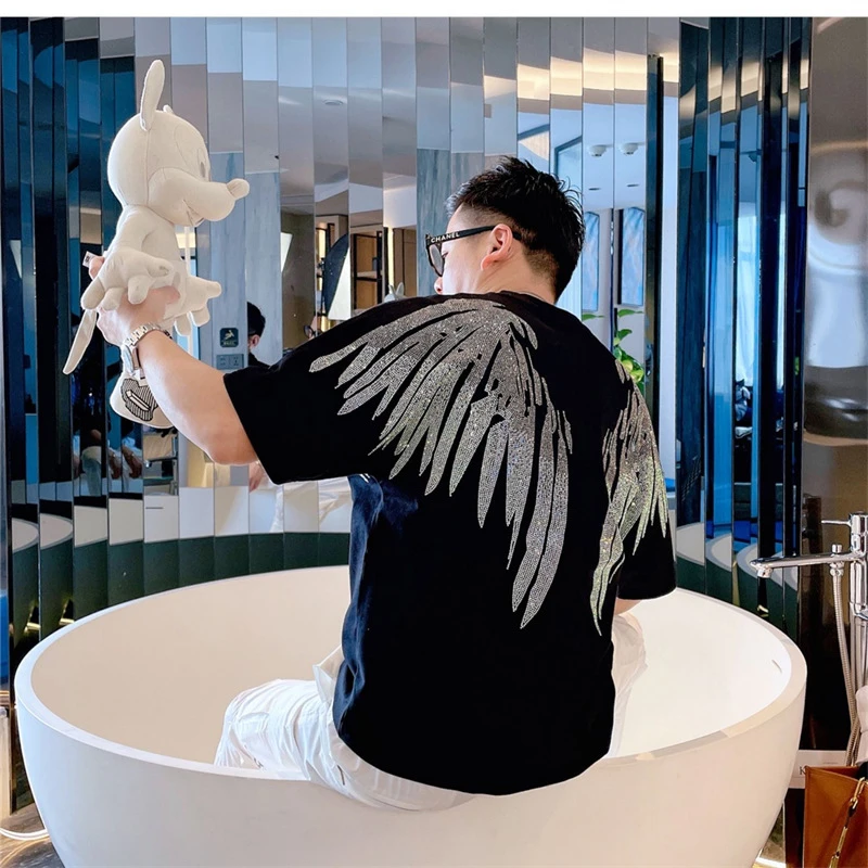 加肥加大码潮牌欧货潮牌重榜烫钻十字前后翅膀字母宽松男短袖T恤