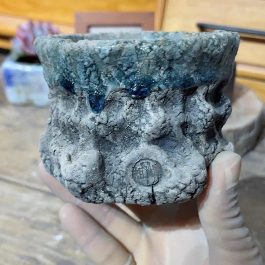 【闪购商品】陶瓷V547 次