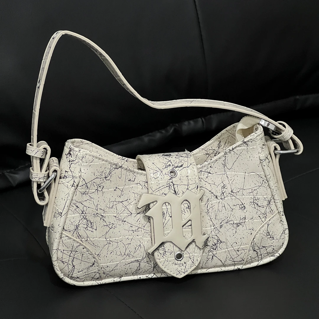 一张同学辣妹风手提单肩腋下斜挎包S12泼墨白