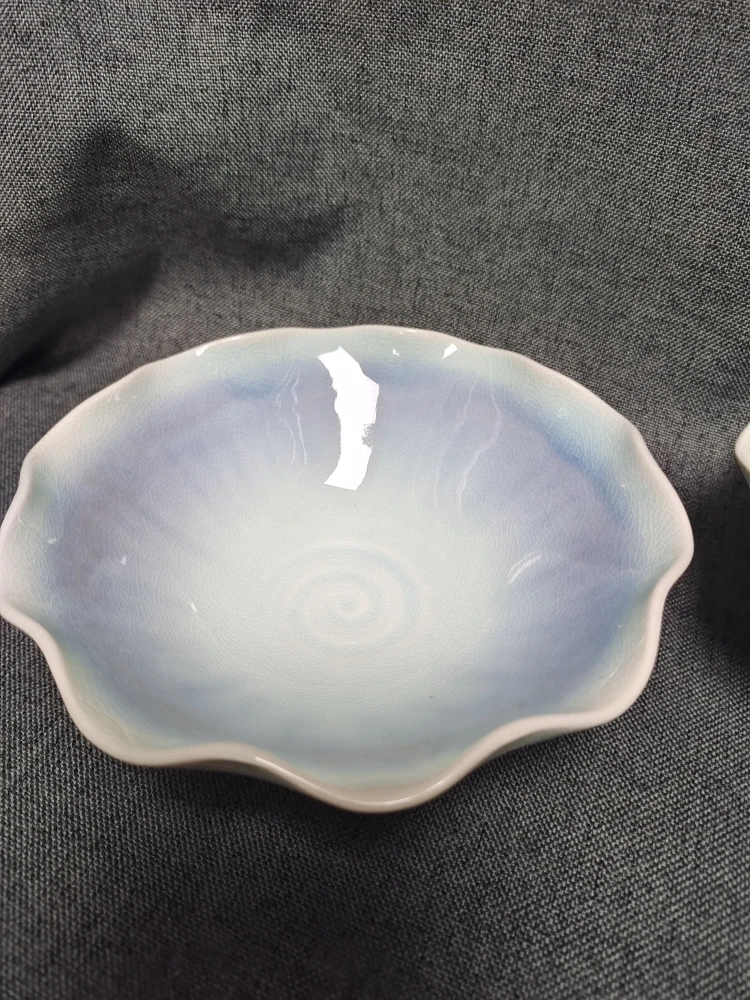 橘吉渐变色葵口钵01/101标为单价 个别碗内有小釉点 介意勿拍