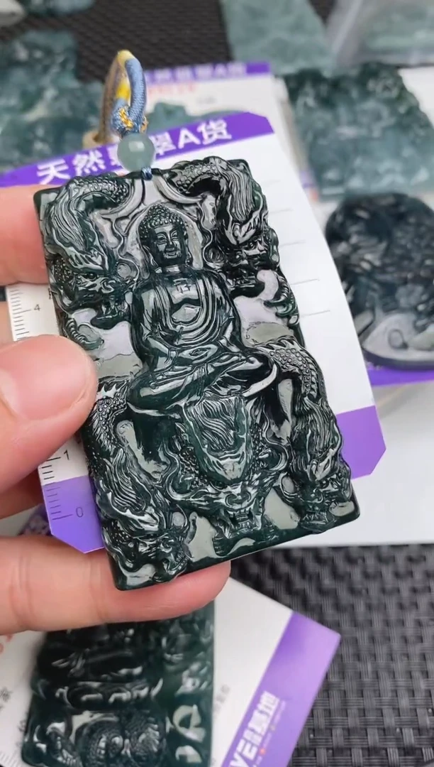 【闪购商品】翡翠颈饰未镶嵌