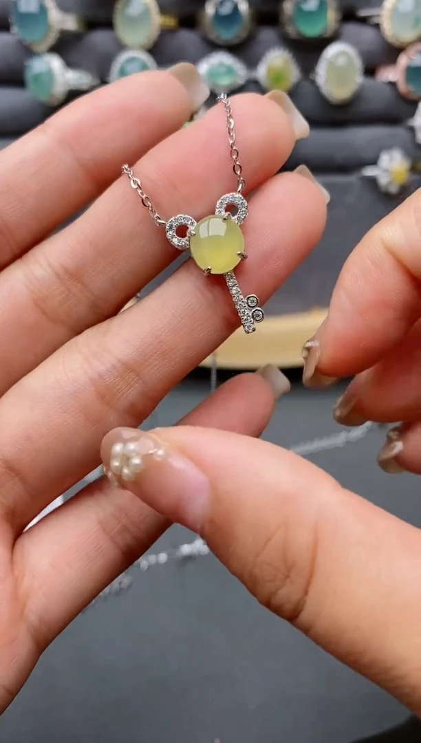 【闪购商品】翡翠戒指银S925镶嵌瑞丽市颜玉珠宝