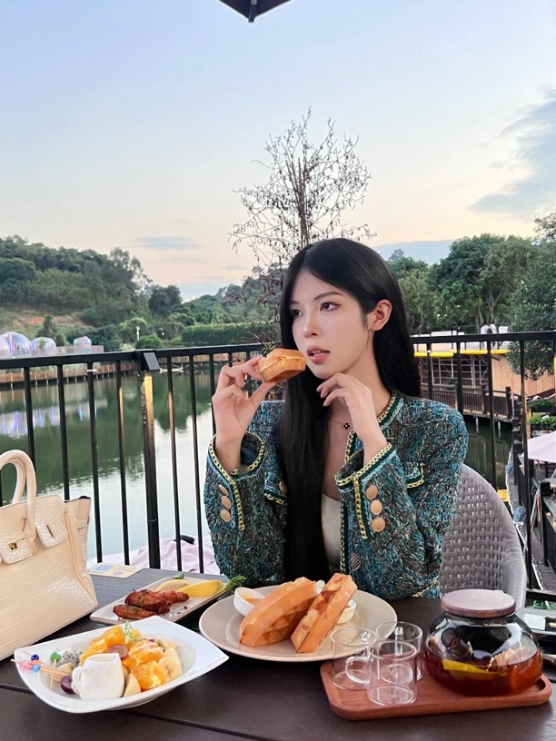 春夏新款 辣妹气质高级小众连衣裙