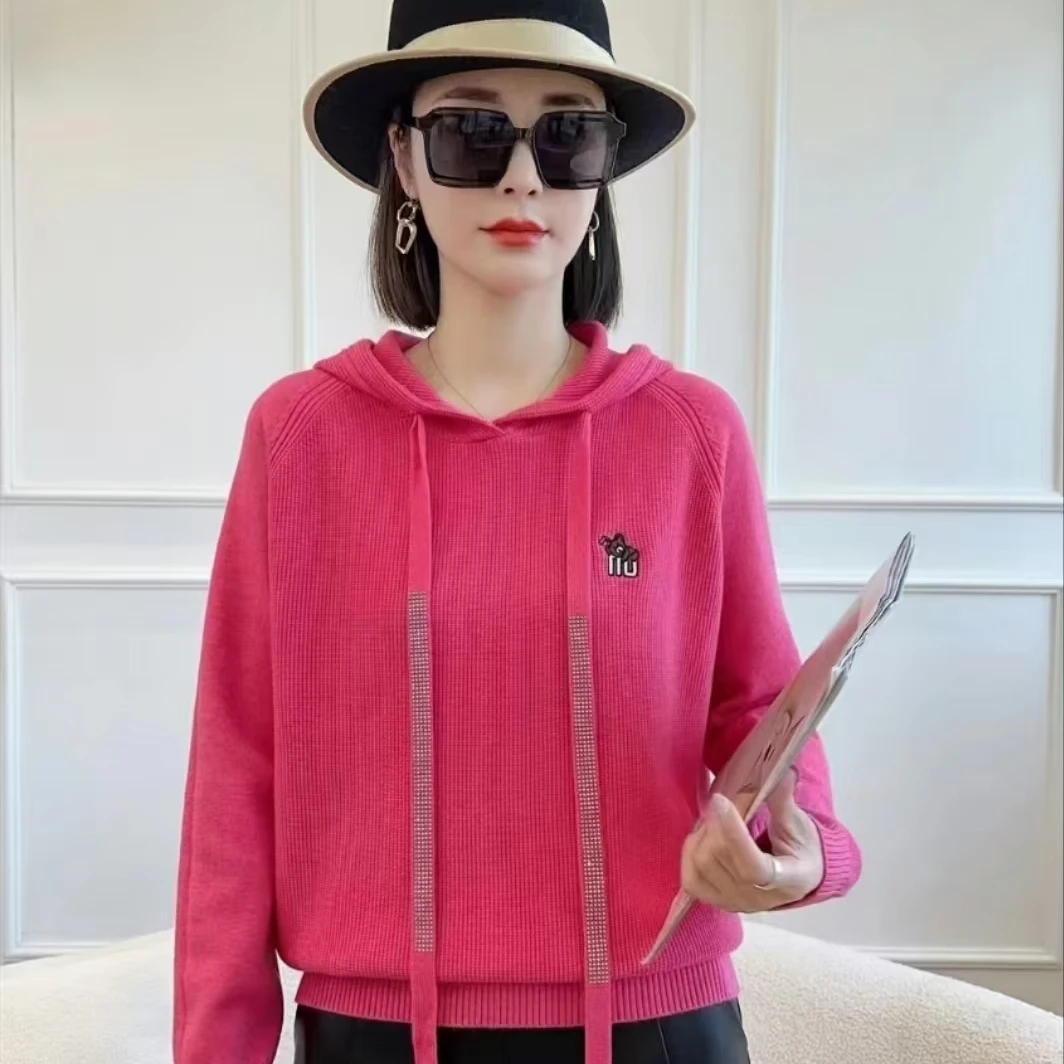 艾尚女装带帽羊毛卫衣