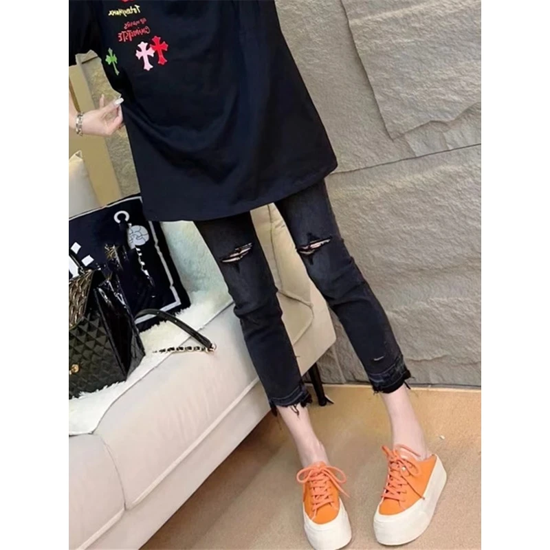 Aimeerosa/艾洛莎夏季裤子女薄款微胖女士牛仔裤破洞高弹烟管裤子