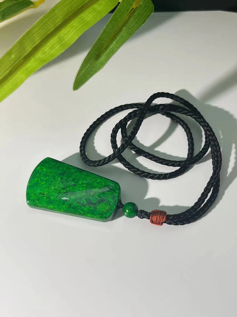 【如缘如愿】5689-绿球球-无事牌吊坠