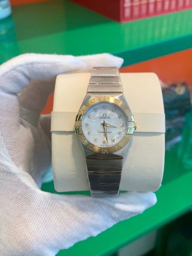 99新 Omega/欧米茄 欧米茄星座女表27mm贝母盘工价36800/24年