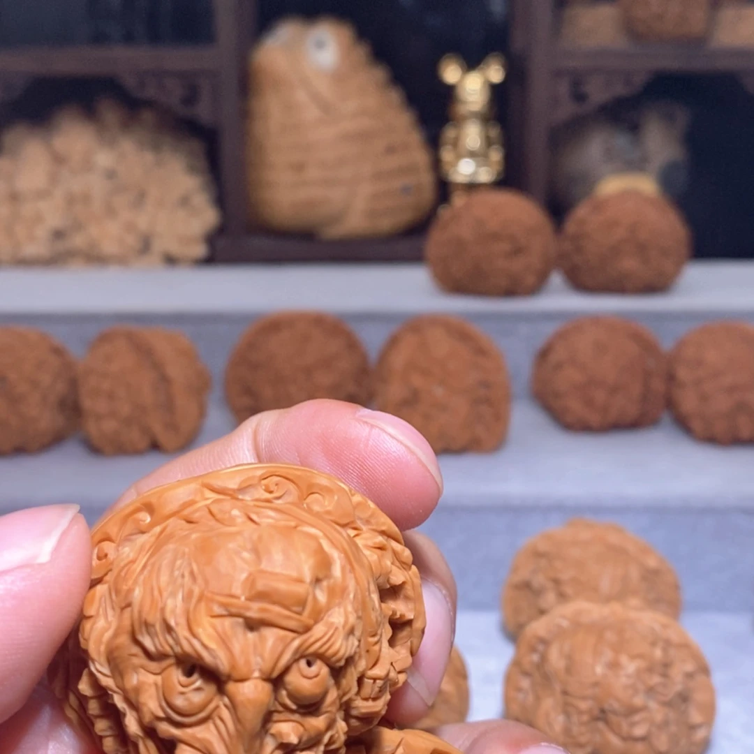 【闪购商品】文玩核桃核雕泡**森