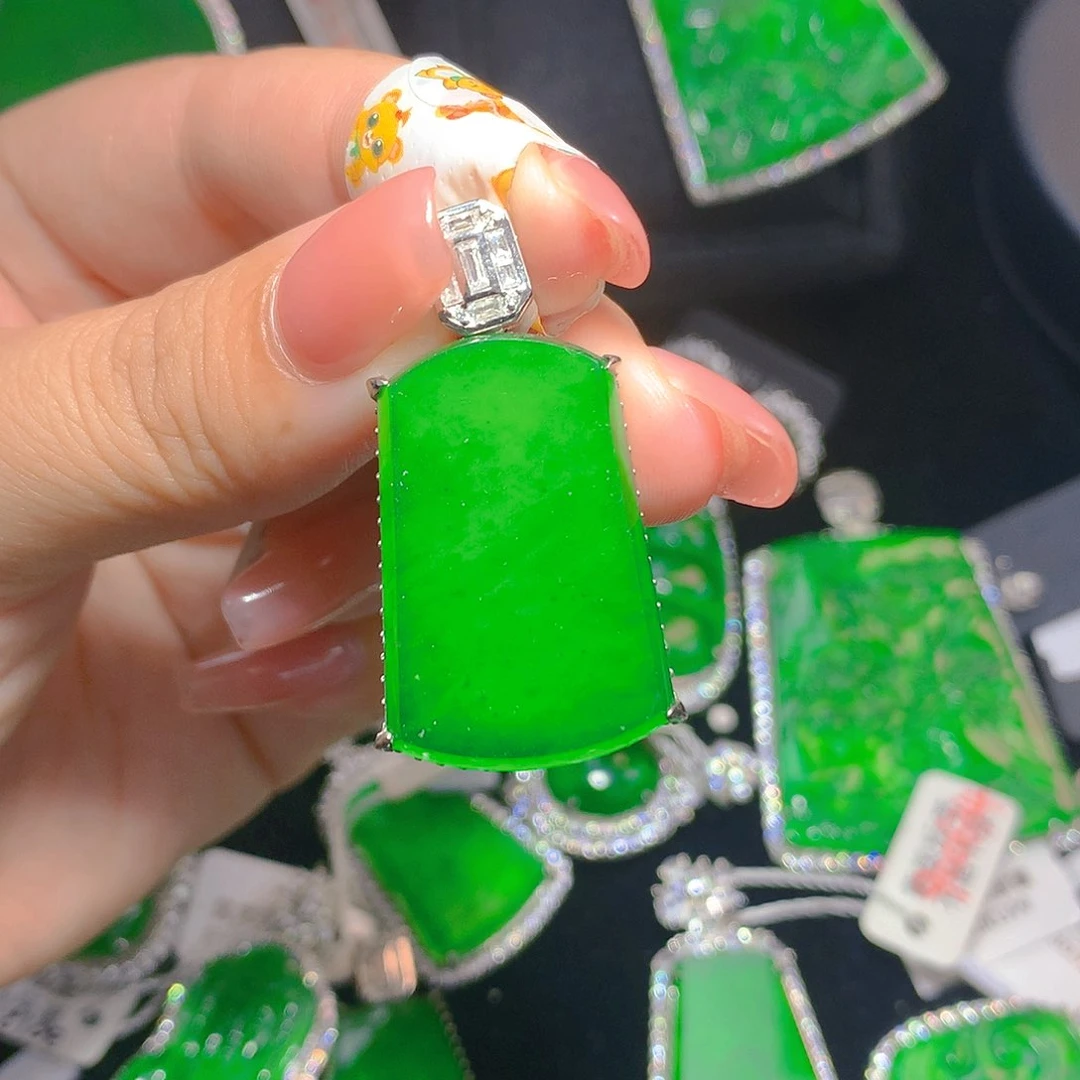 翡翠吊坠(不含链)银S925镶嵌小*