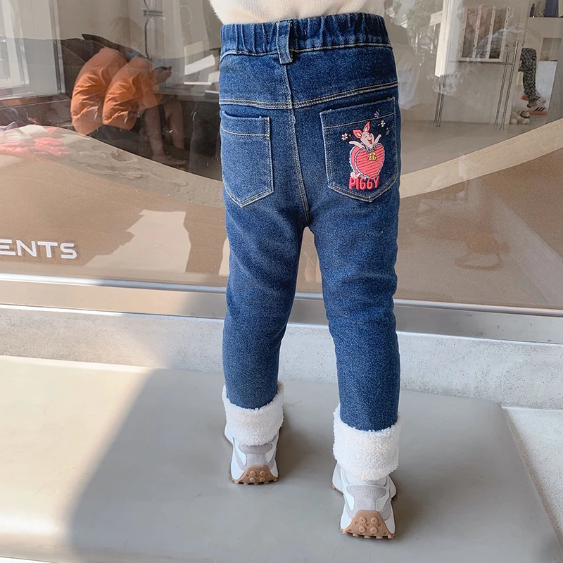仓库搬迁童装+1D256+一体绒女童洋气牛仔裤儿童修身裤子宝宝卡通