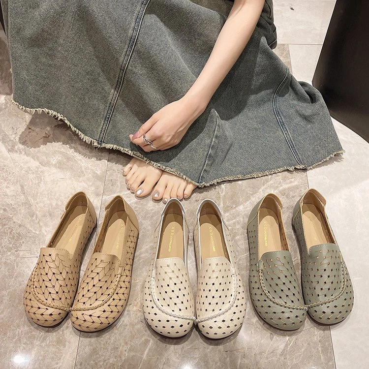 女鞋中老年百搭凉鞋休闲夏季软底妈妈鞋洞洞鞋