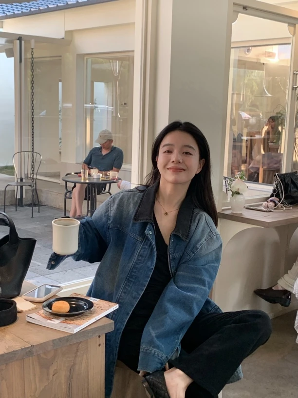 小葵大姐姐牛仔外套