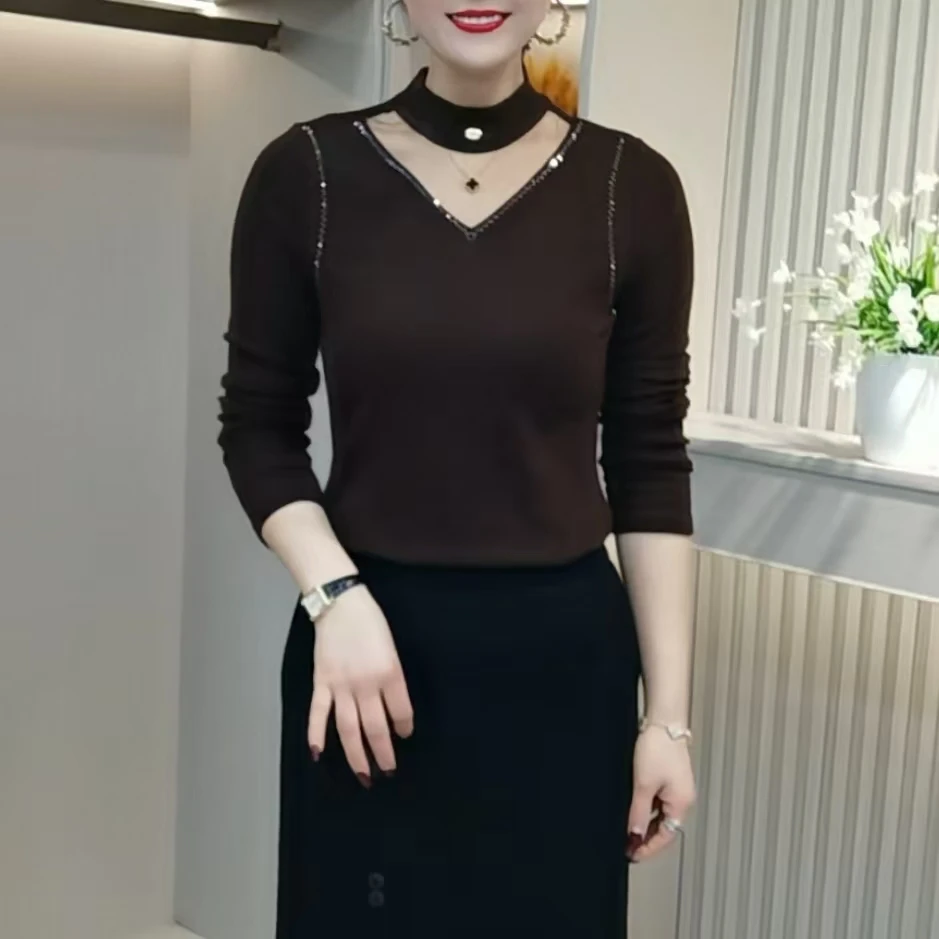 2024新款减龄洋气蕾丝网纱拼接上衣百搭气质显瘦烫钻点缀小衫