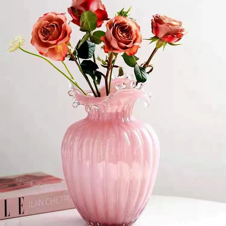 粉色波浪水滴状花瓶