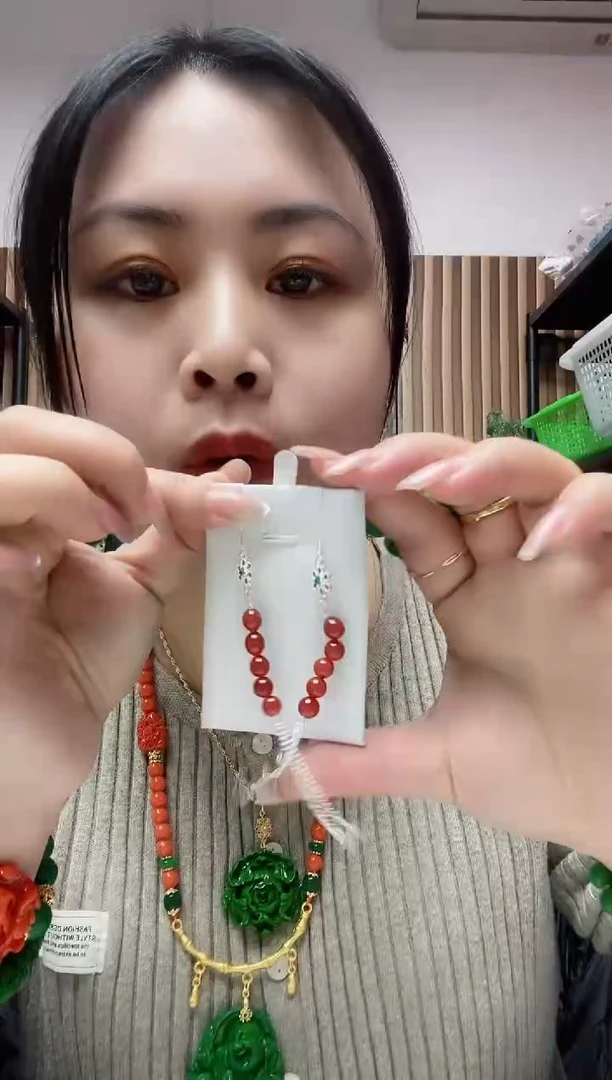 【闪购商品】玛瑙/玉髓耳钉合金206
