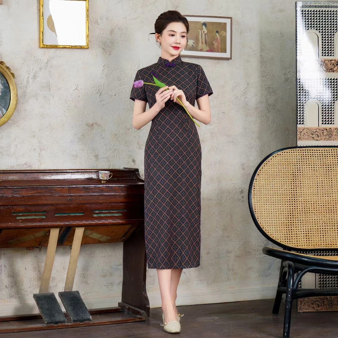 5233长款修身显瘦 花扣菱形格 单层旗袍裙长120cm