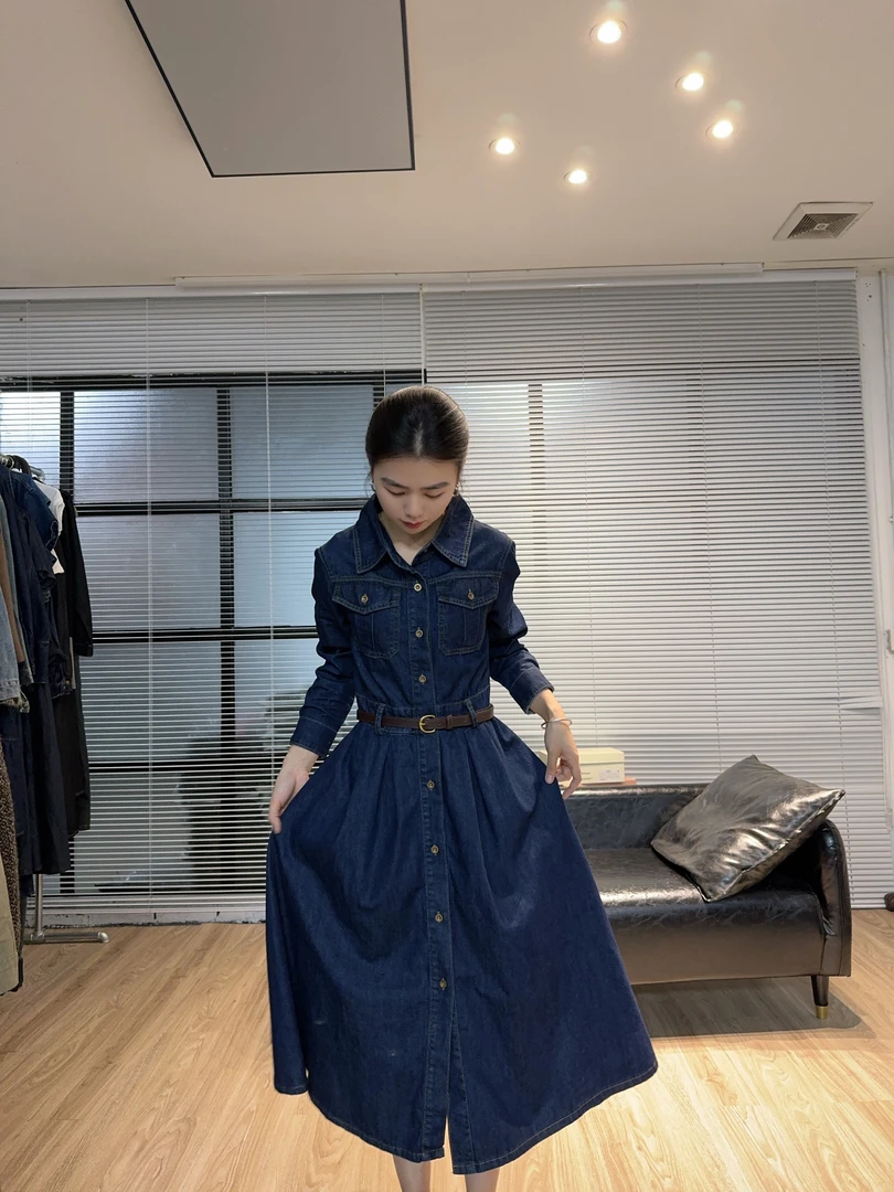 秋季长款牛仔连衣裙长袖时尚潮流复古收腰显瘦气质大摆裙
