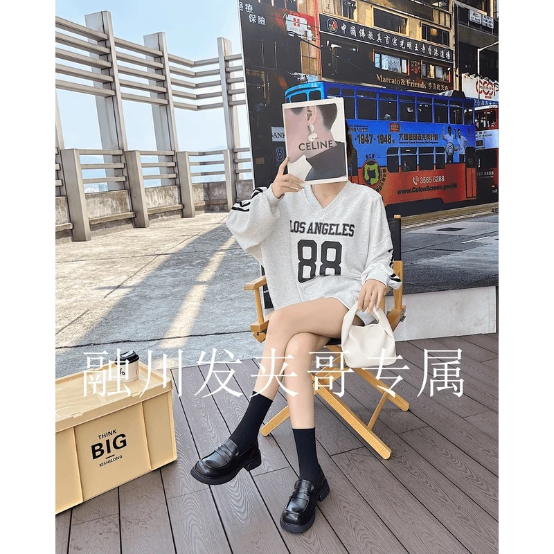 2024新款时尚百搭乐福鞋一脚蹬厚底豆豆鞋经典复古小皮鞋9155