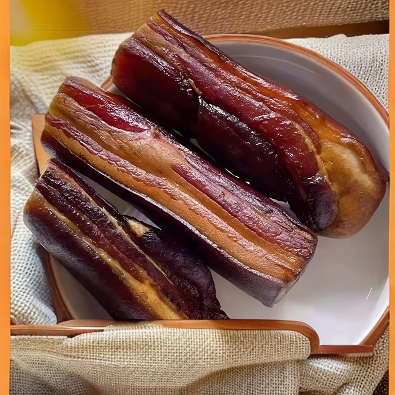 正宗农家稻草松木叶烟熏柴火五花腊肉土猪肉腊肠,