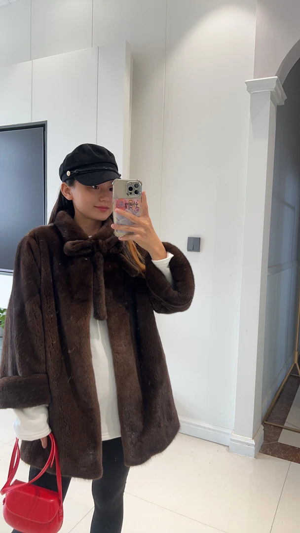 蝴蝶结咖啡色整貂水貂大衣