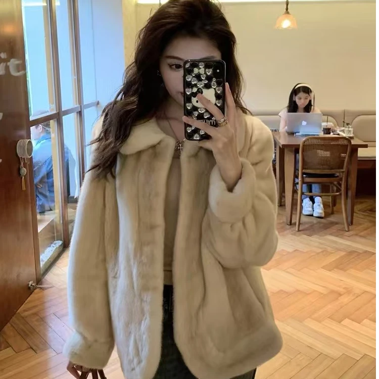 “奶油貂”进口整貂小母貂皮草水貂外套