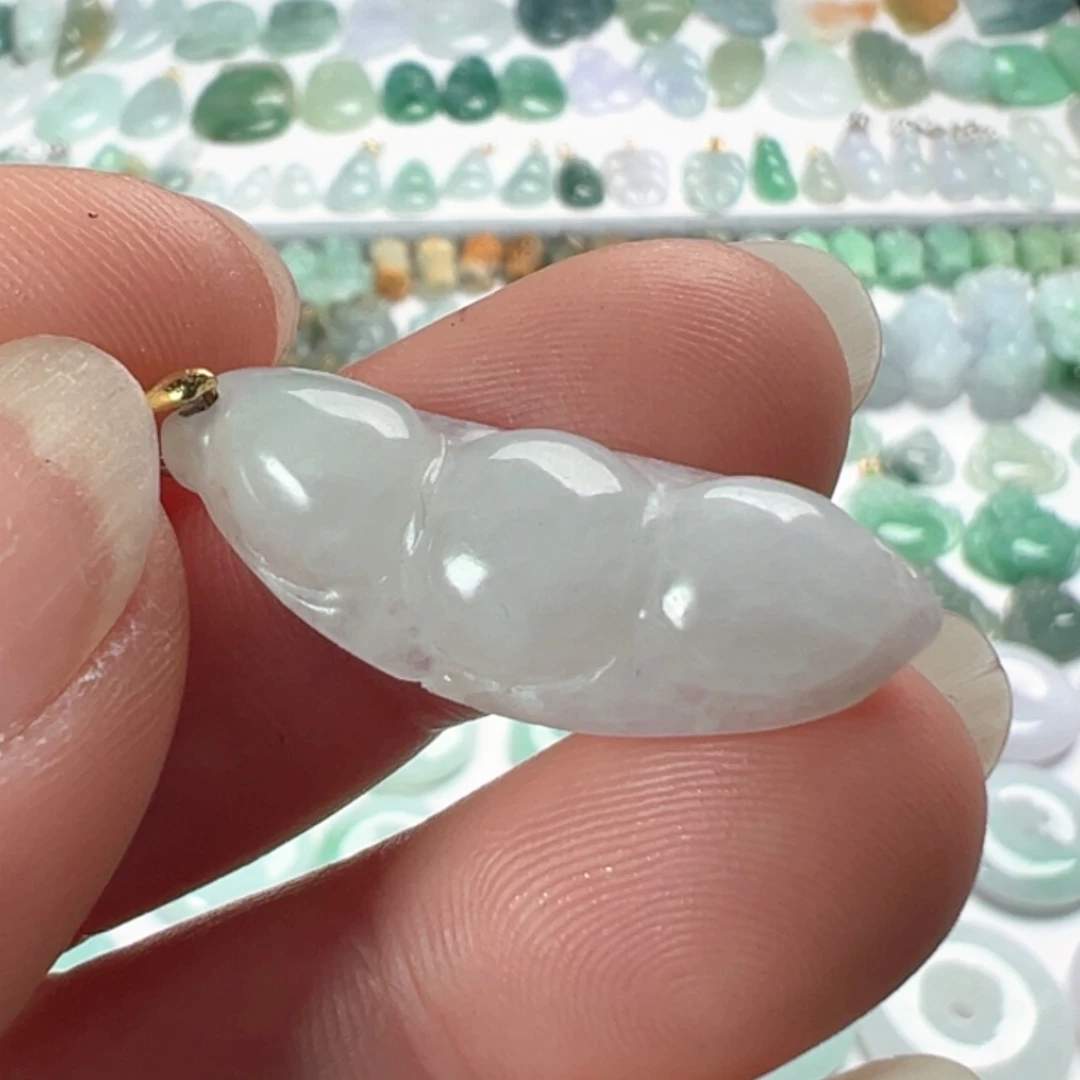 【闪购商品】翡翠颈饰未镶嵌一个