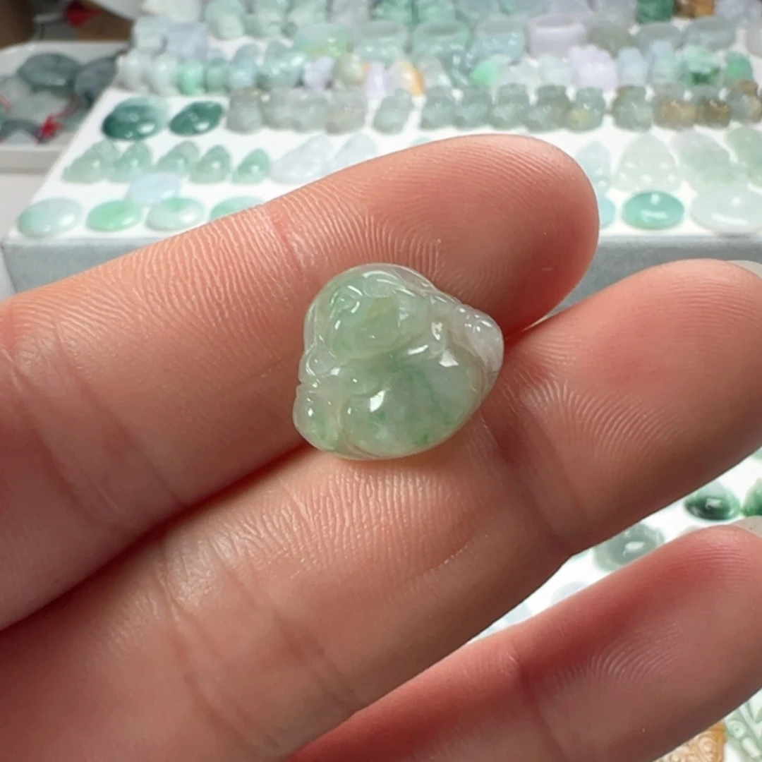 【闪购商品】翡翠颈饰未镶嵌一个