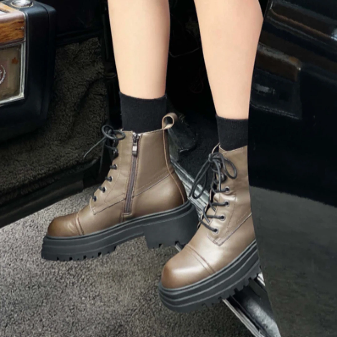 88102 秋季新款马丁靴