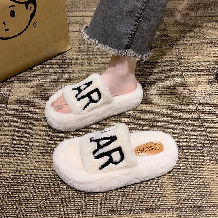 字母毛毛鞋女2025外穿居家小个子厚底增高时尚百搭小香风一字棉拖