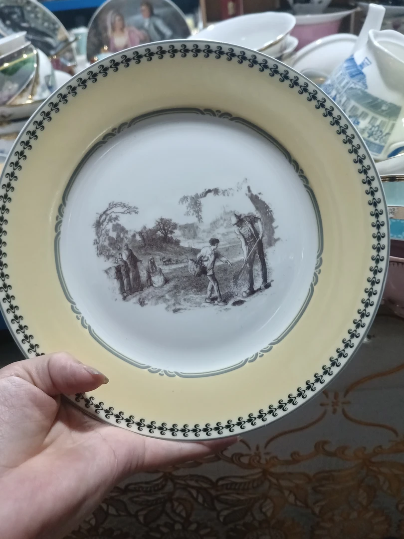 瑕疵陶瓷平盘21厘米处理瑕疵品介意者慎拍瑕疵明显