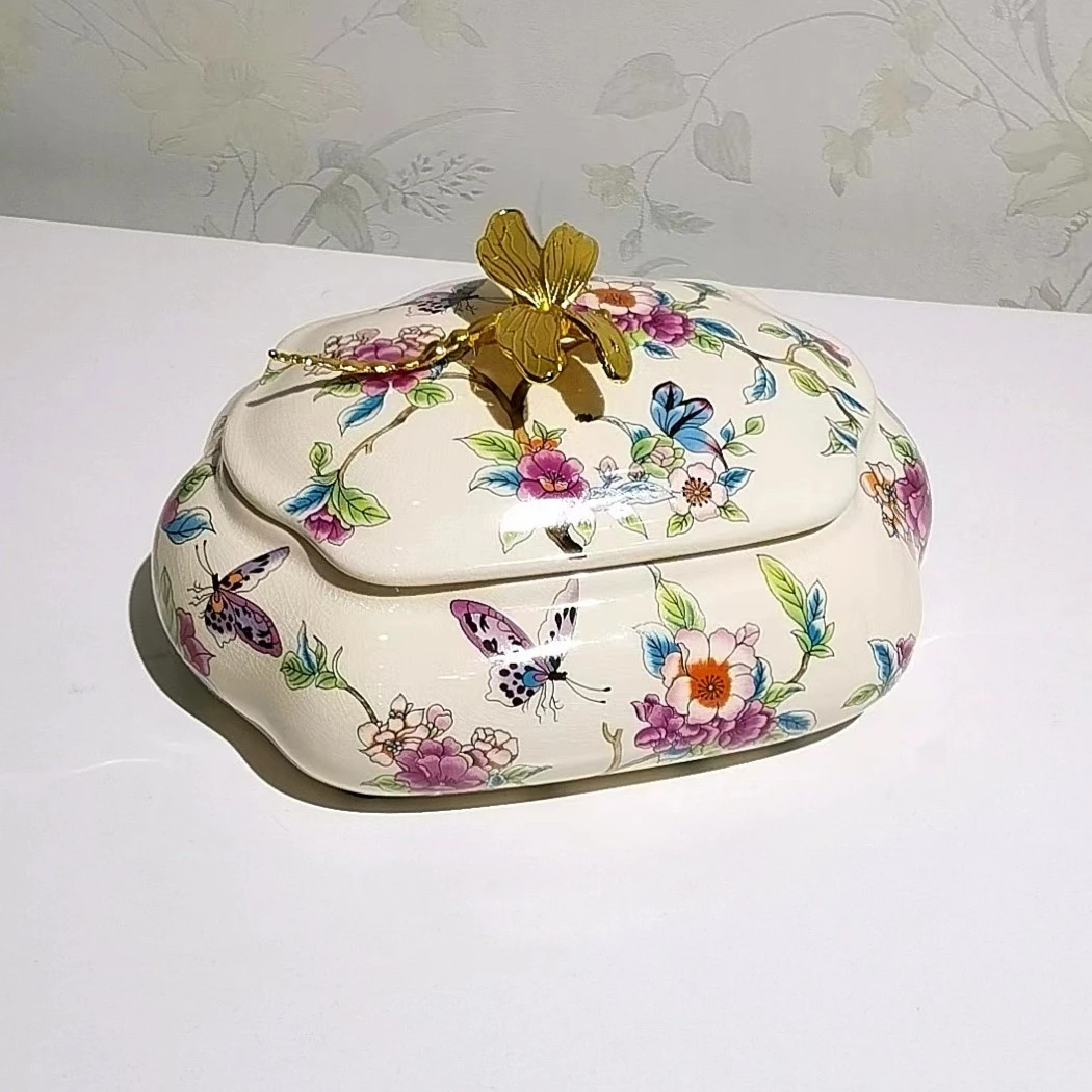 【蜜享家居】蝶恋花陶瓷彩绘蜻蜓收纳盒带盖把手装饰摆件