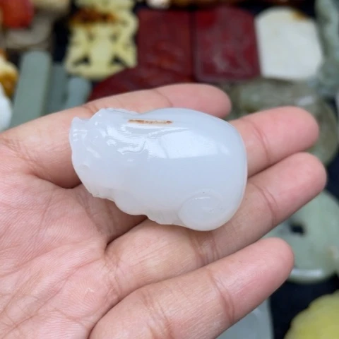 岫岩老玉（透闪石质玉）颈饰未镶嵌53