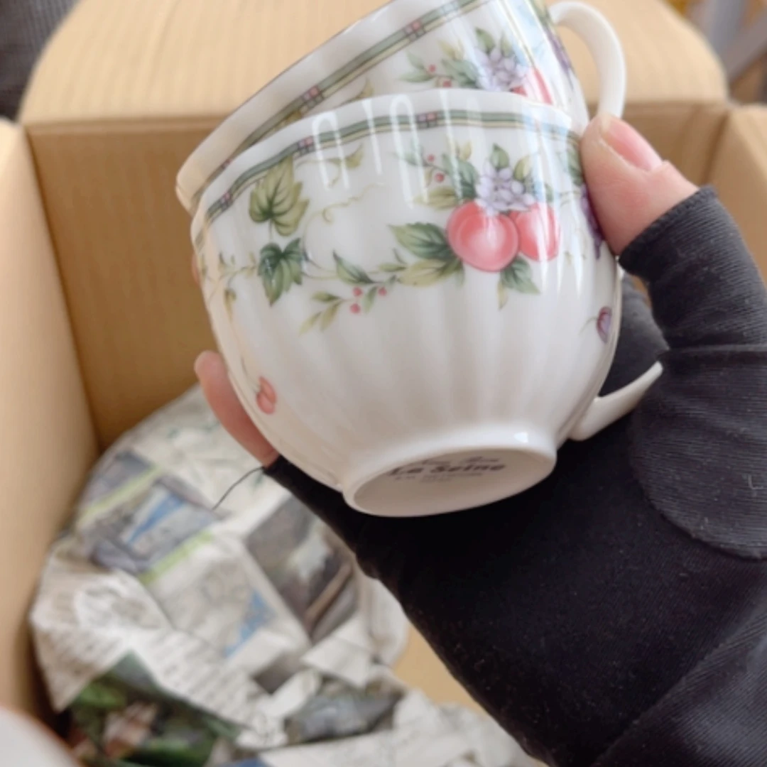 【闪购商品】玻璃茶盏一**猪