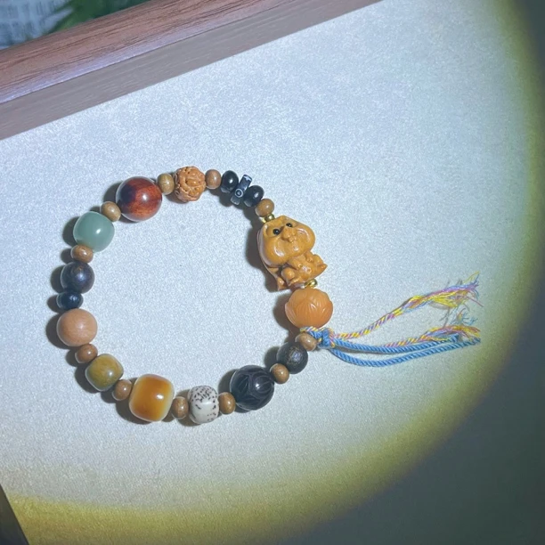 《前途似锦》芭比檀香木兔子菩提款流苏设计款手链