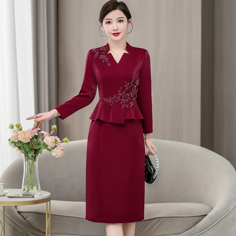 省心穿搭雅丹2024秋新款婚礼显瘦妈妈礼服气质喜婆婆装连衣裙修身