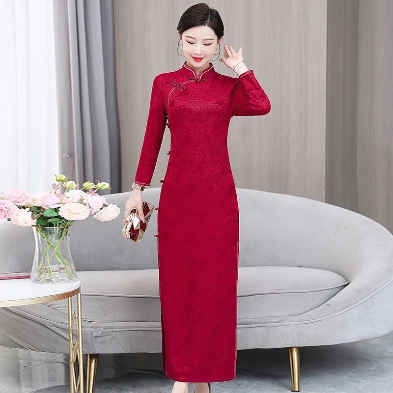 2024秋冬中国风旗袍新款女中长款喜婆婆中年妈妈气质大码红色婚宴