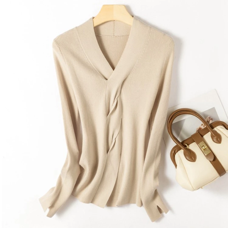 【絮薇严选】扭结绞花针织上衣冬季新款V领长袖修身打底衫-22613