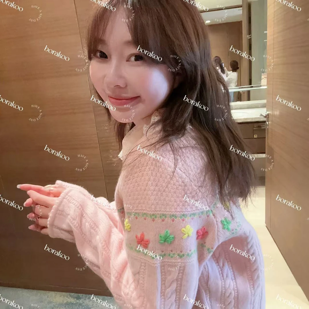 【BORAKOO】粉色小花针织麻花开衫