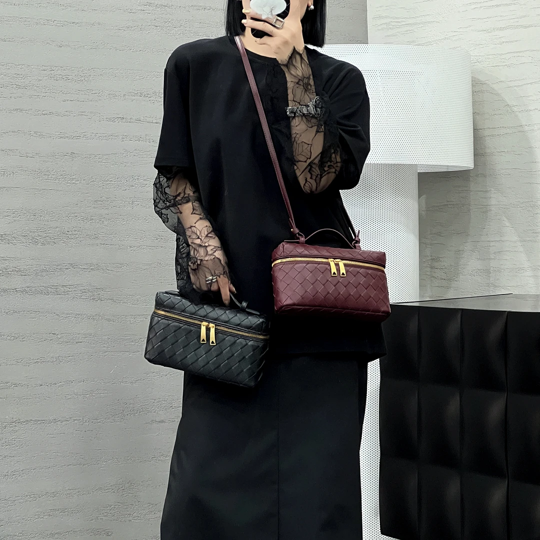 JISHE即奢羊皮盒子化妆包单肩斜挎手提内里羊皮编织女包AL7018