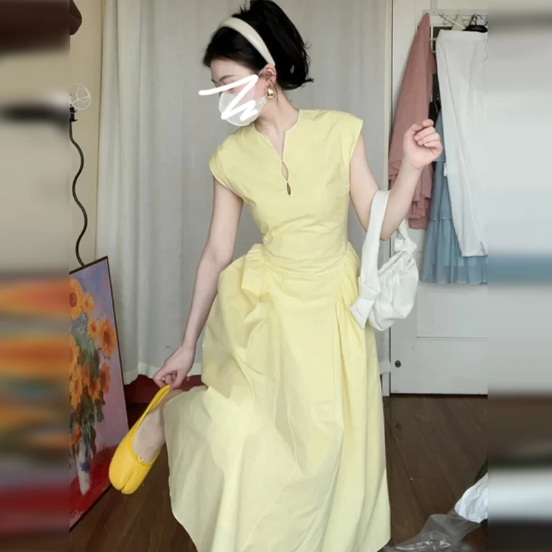 特价无袖连衣裙子女夏2025新款小个子气质收腰显瘦a字黄色长裙