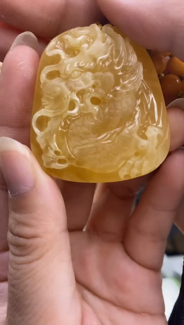 【闪购商品】琥珀裸石未镶嵌蜜蜡吊坠