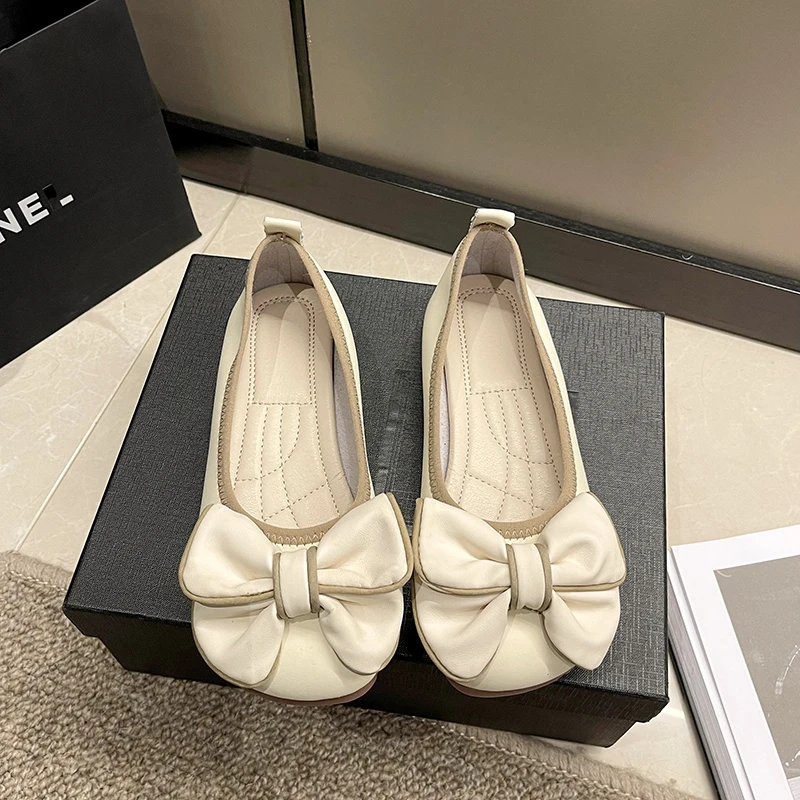 肥软底女鞋单鞋圆头豆豆蝴蝶结国潮软底4243平底女款奶奶春秋大码