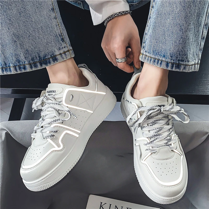 环球小白鞋男2023秋季新款休闲超纤皮潮鞋子男士百搭运动白色板鞋