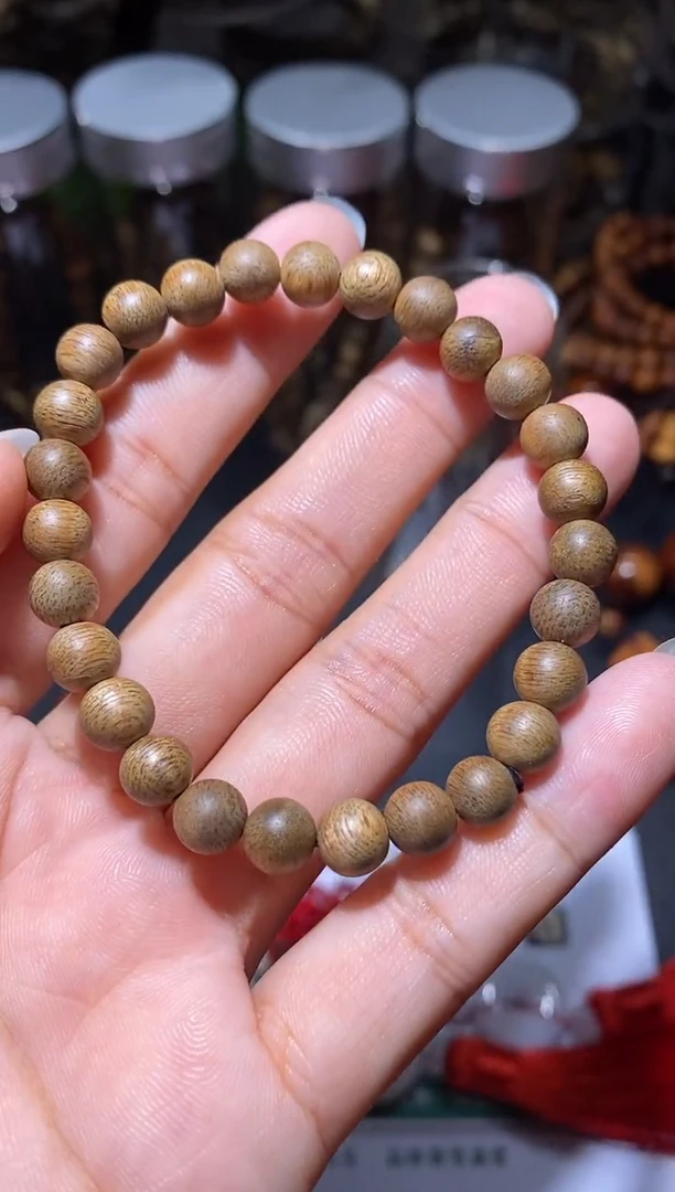 【闪购商品】沉香手串2/多样性发货发其一